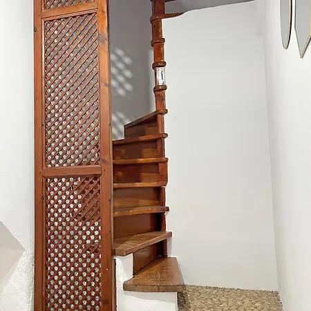 Semesterbostad Wallada Lucano *