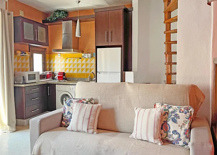 Wallada Lucano 펜션 *